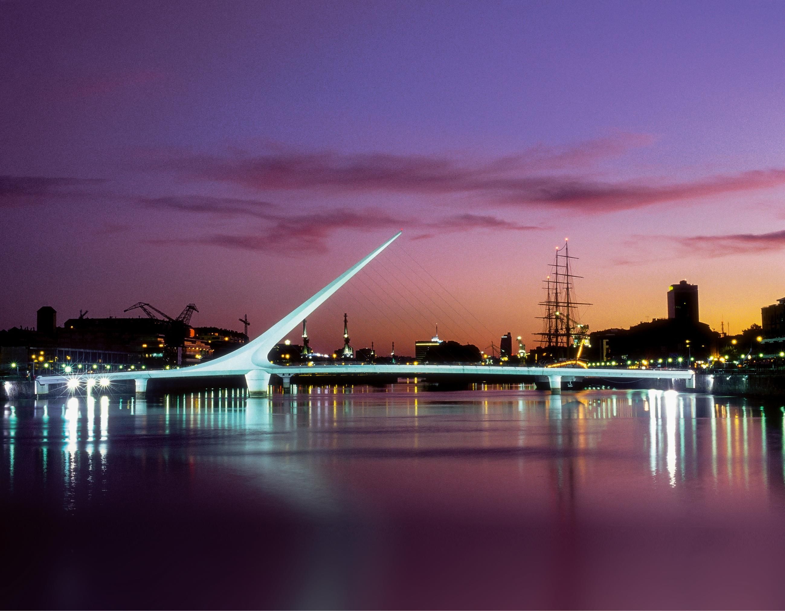 Puerto Madero Nocturno